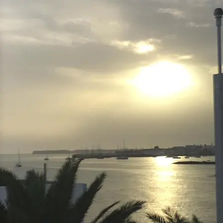 Sounds Of The Sea Apartament *